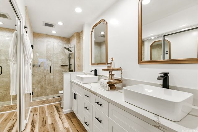 250 Opihikao Way 751, Honolulu, HI 96825