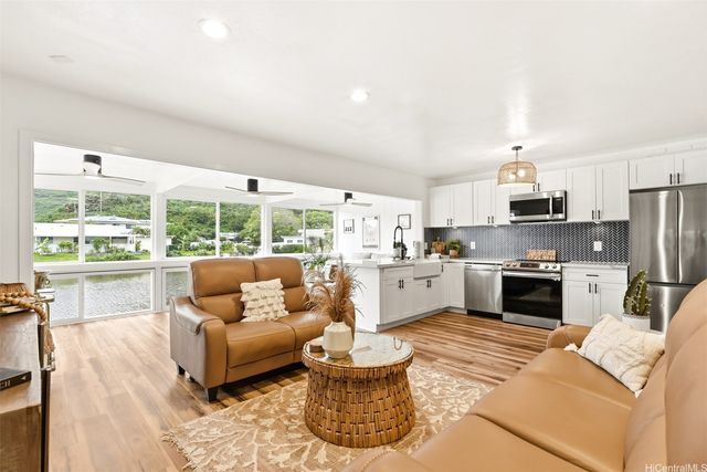 250 Opihikao Way 751, Honolulu, HI 96825