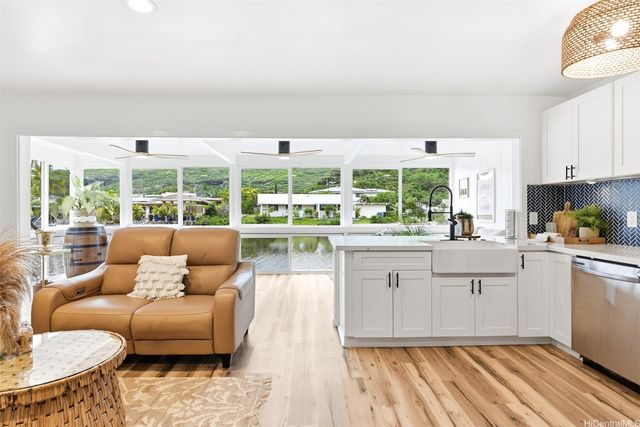 250 Opihikao Way 751, Honolulu, HI 96825