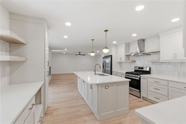 2605 Stanton Avenue, Fayetteville, AR 72703