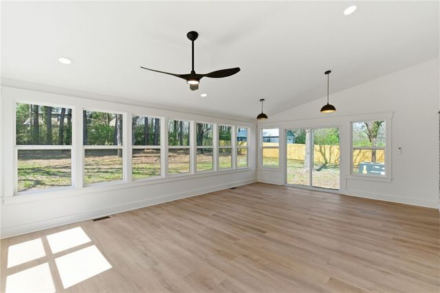 2605 Stanton Avenue, Fayetteville, AR 72703