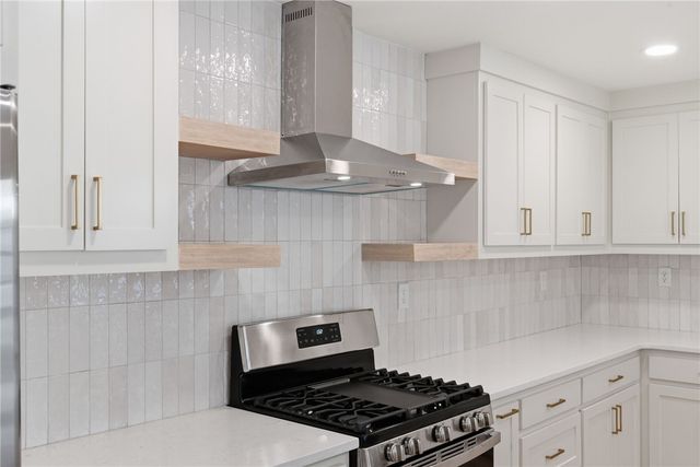 2605 Stanton Avenue, Fayetteville, AR 72703