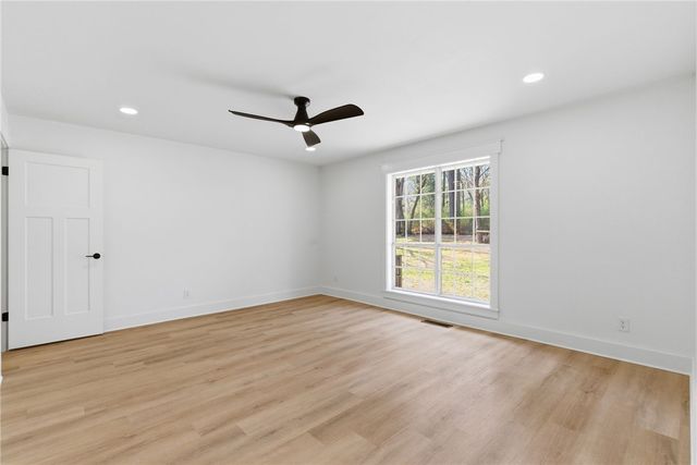 2605 Stanton Avenue, Fayetteville, AR 72703