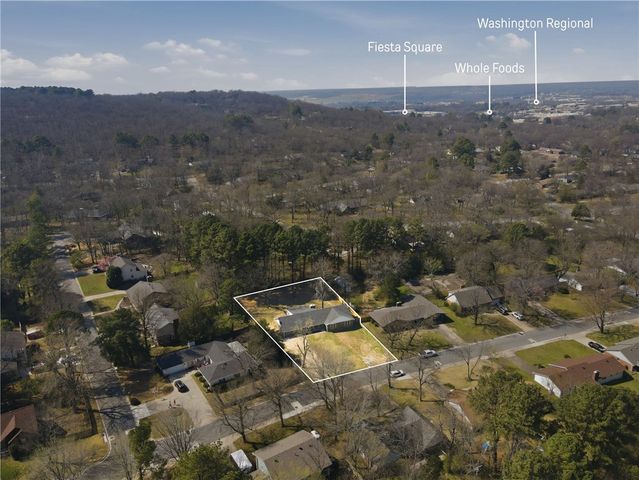 2605 Stanton Avenue, Fayetteville, AR 72703