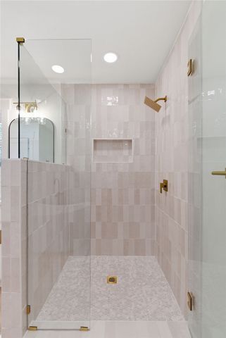 2605 Stanton Avenue, Fayetteville, AR 72703