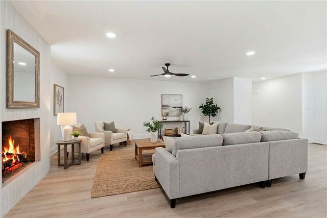 2605 Stanton Avenue, Fayetteville, AR 72703