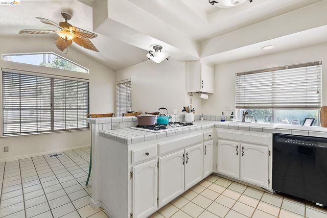 2244 Colonial Ct, Discovery Bay, CA 94505