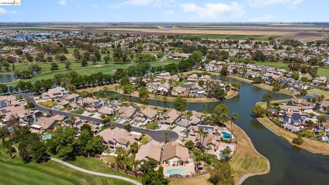 2244 Colonial Ct, Discovery Bay, CA 94505