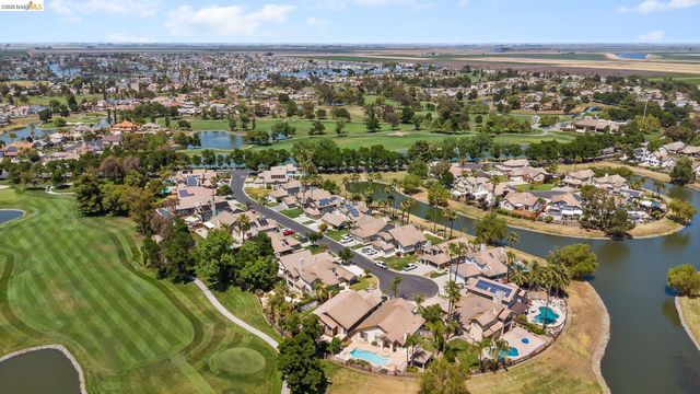 2244 Colonial Ct, Discovery Bay, CA 94505