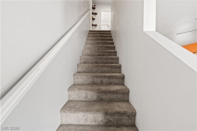 3620 Via Del Robles Avenue, Las Vegas, NV 89115