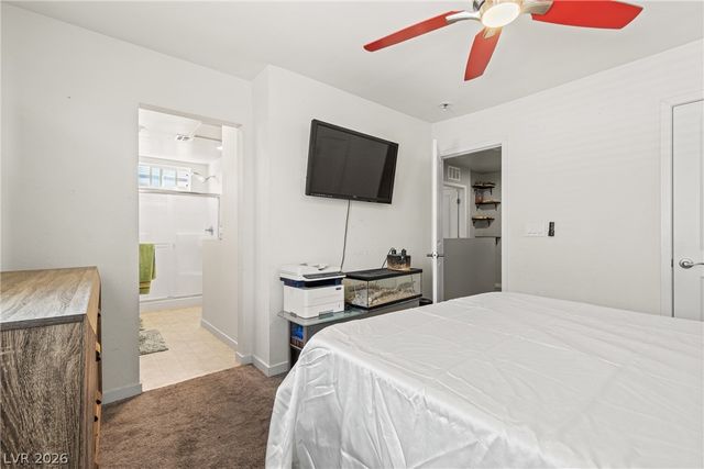 3620 Via Del Robles Avenue, Las Vegas, NV 89115