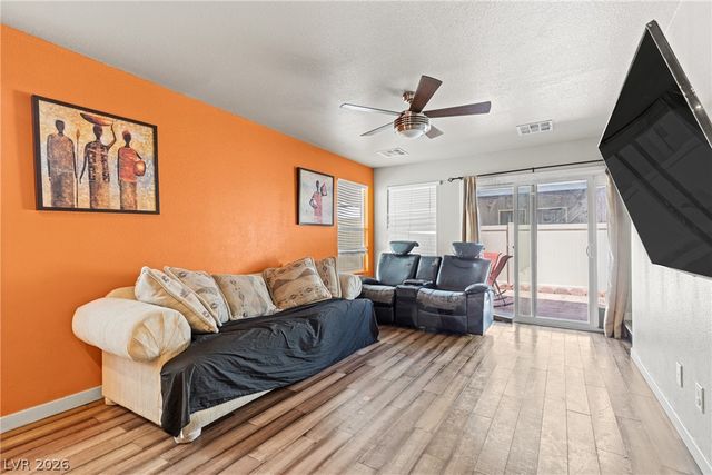 3620 Via Del Robles Avenue, Las Vegas, NV 89115
