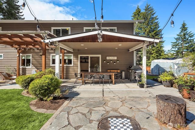 17371 NE 160th Street, Woodinville, WA 98072