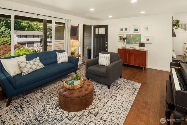 17371 NE 160th Street, Woodinville, WA 98072