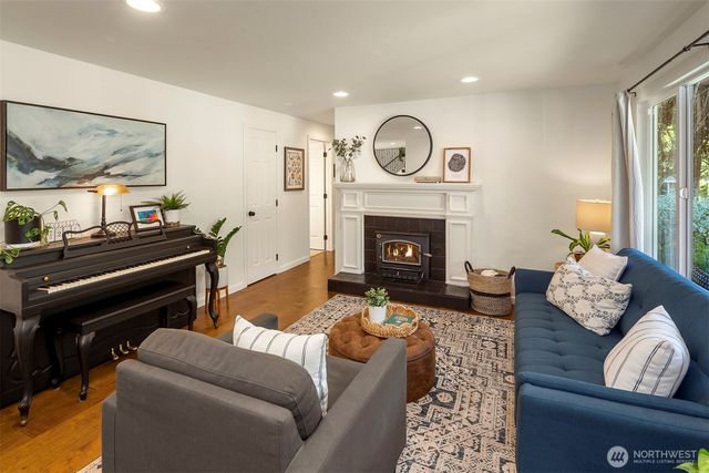 17371 NE 160th Street, Woodinville, WA 98072