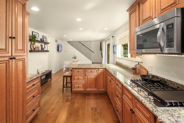 17371 NE 160th Street, Woodinville, WA 98072