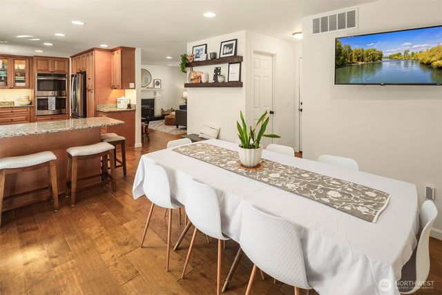 17371 NE 160th Street, Woodinville, WA 98072