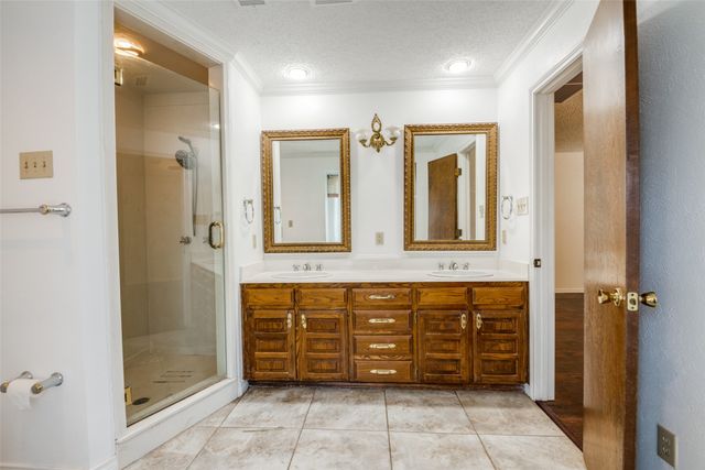 1701 Midcrest Drive, Plano, TX 75075