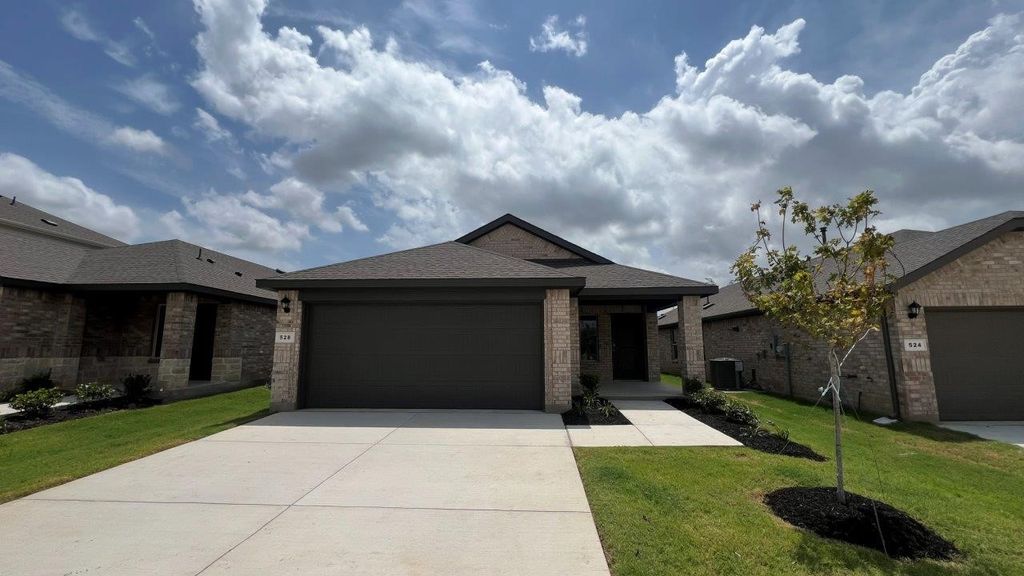 528 RED ADMIRAL Lane, Denton, TX 76259