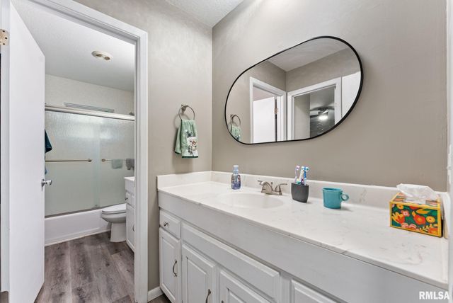 3870 LEXINGTON Court, Bettendorf, IA 52722