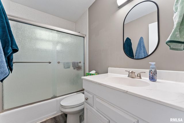 3870 LEXINGTON Court, Bettendorf, IA 52722