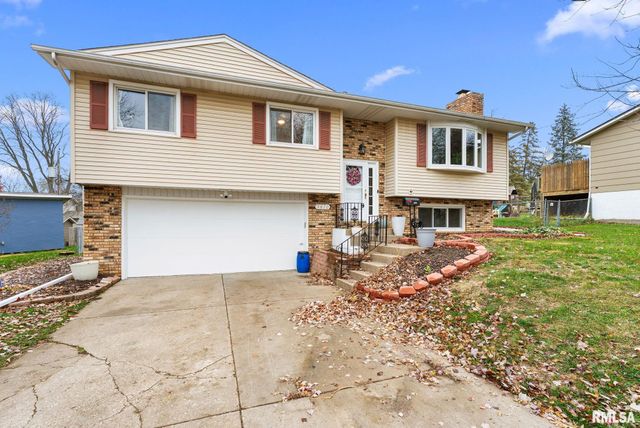 3870 LEXINGTON Court, Bettendorf, IA 52722
