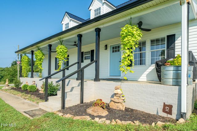 3233 Stanley Valley Road, Surgoinsville, TN 37873