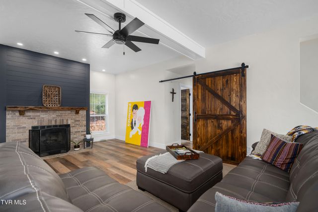 3233 Stanley Valley Road, Surgoinsville, TN 37873