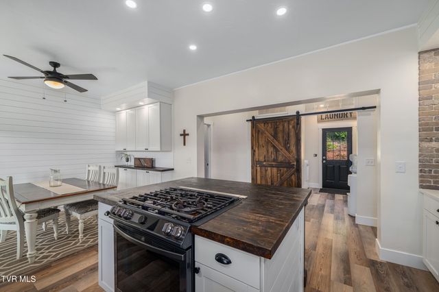 3233 Stanley Valley Road, Surgoinsville, TN 37873