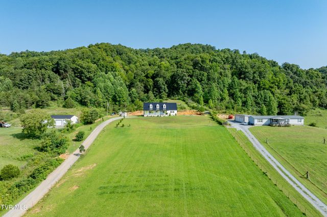 3233 Stanley Valley Road, Surgoinsville, TN 37873