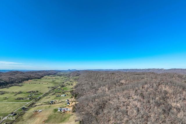 3233 Stanley Valley Road, Surgoinsville, TN 37873