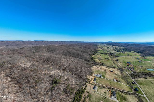 3233 Stanley Valley Road, Surgoinsville, TN 37873