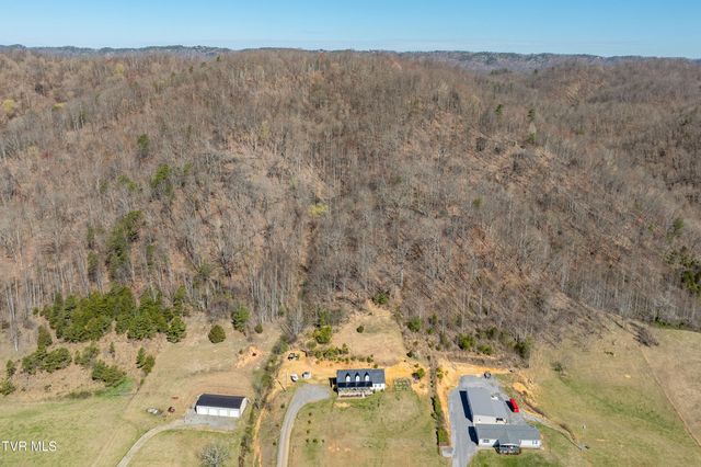3233 Stanley Valley Road, Surgoinsville, TN 37873