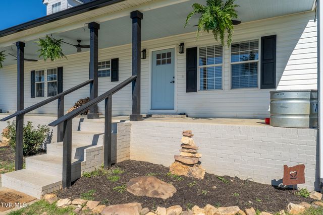 3233 Stanley Valley Road, Surgoinsville, TN 37873