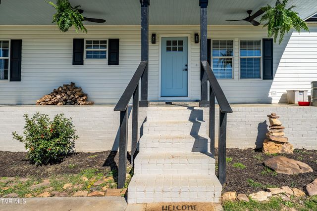 3233 Stanley Valley Road, Surgoinsville, TN 37873