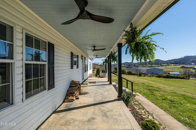 3233 Stanley Valley Road, Surgoinsville, TN 37873