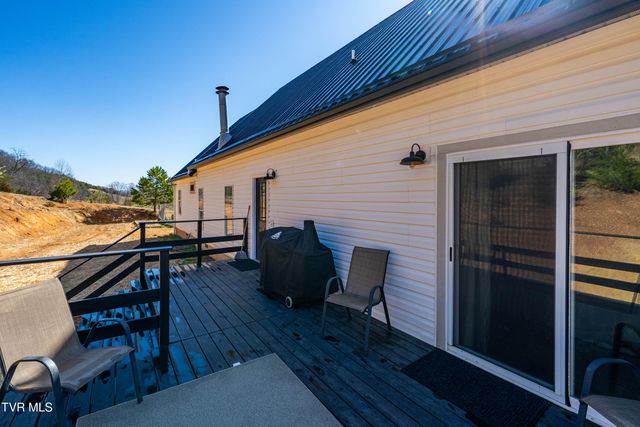 3233 Stanley Valley Road, Surgoinsville, TN 37873