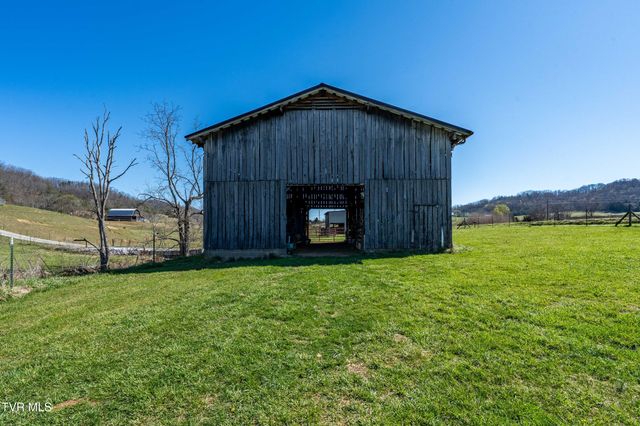 3233 Stanley Valley Road, Surgoinsville, TN 37873