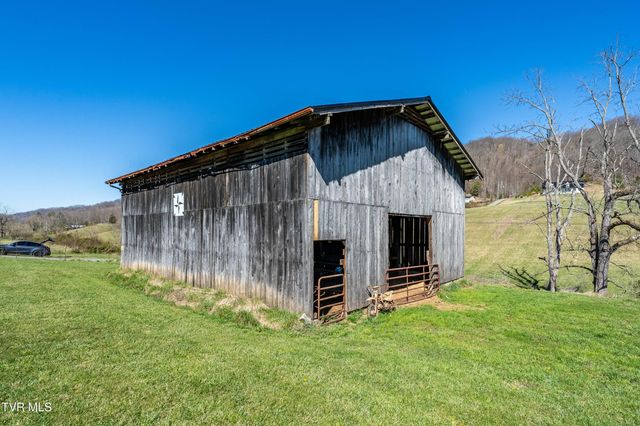 3233 Stanley Valley Road, Surgoinsville, TN 37873