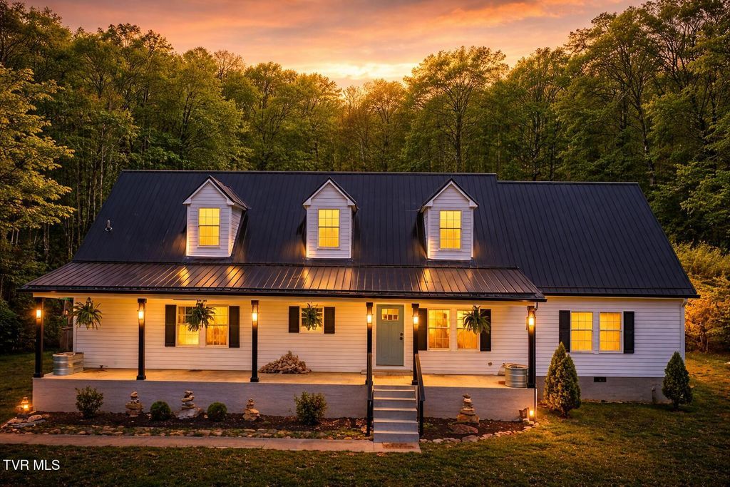 3233 Stanley Valley Road, Surgoinsville, TN 37873