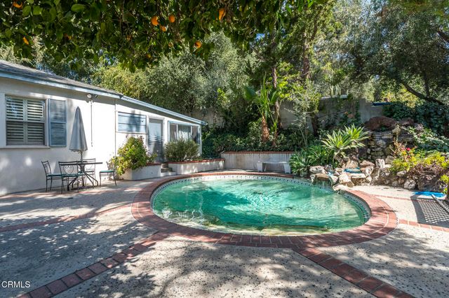 11315 Alethea Drive, Sunland, CA 91040