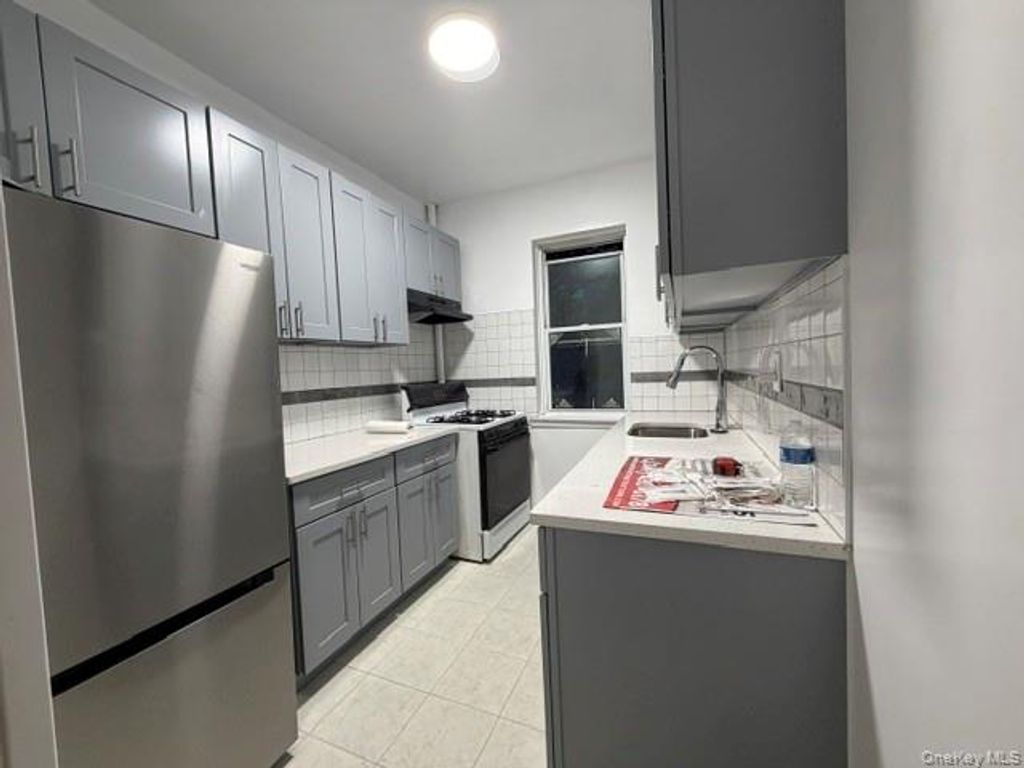 836 Edison Avenue 1Fl, Bronx, NY 10465