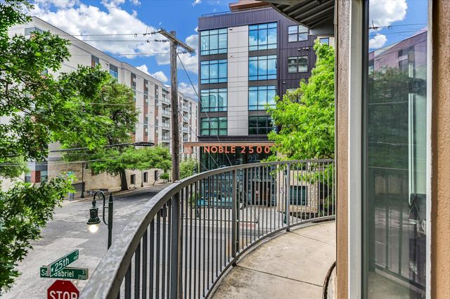 910 W 25th ST 206, Austin, TX 78705