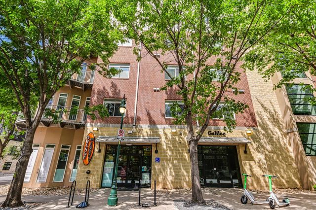 910 W 25th ST 206, Austin, TX 78705