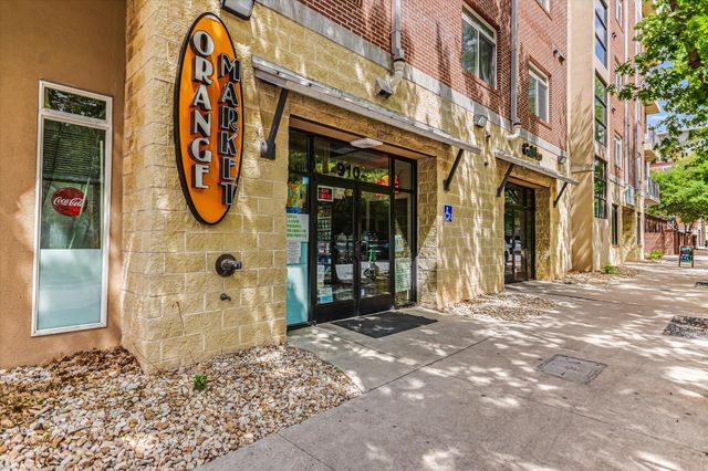 910 W 25th ST 206, Austin, TX 78705