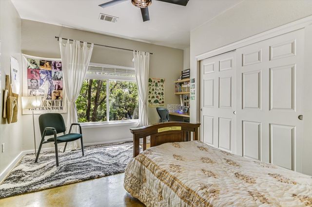 910 W 25th ST 206, Austin, TX 78705