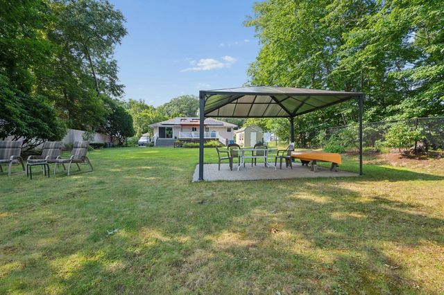 11 Greybert Ln, Worcester, MA 01602