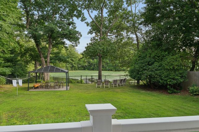 11 Greybert Ln, Worcester, MA 01602