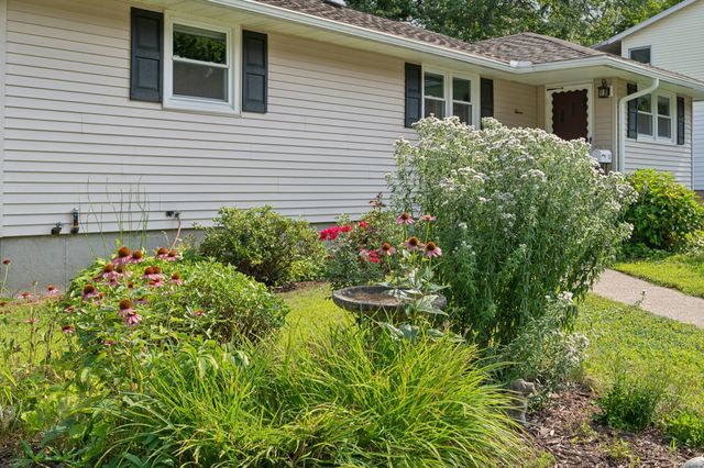 11 Greybert Ln, Worcester, MA 01602