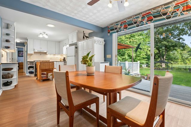 11 Greybert Ln, Worcester, MA 01602